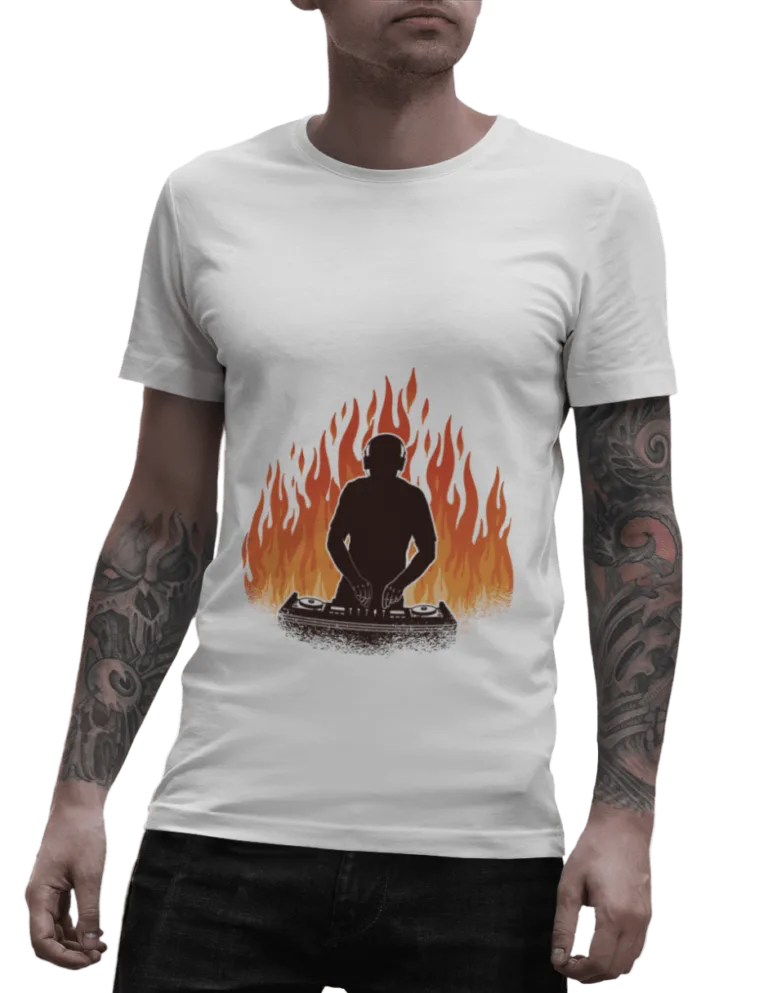 Playera Playera Blanca para Hombre de DJ con Flamas